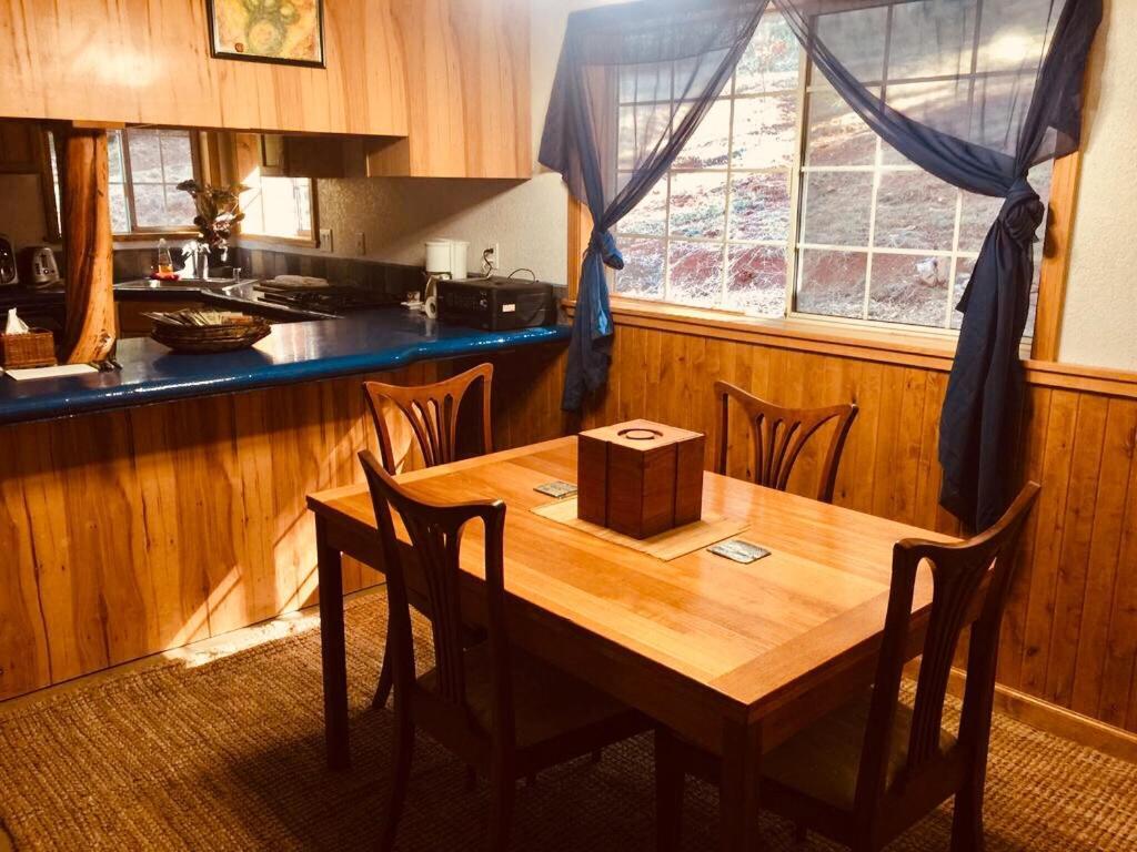 A Lovely Cabin House At Way Woods Retreat With Outdoor Hot Tub! - By Sacred Hub Mgmt Foresthill Zewnętrze zdjęcie